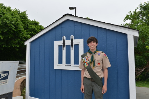 Dillard Leeds and the completed Joseph's Coat Shed